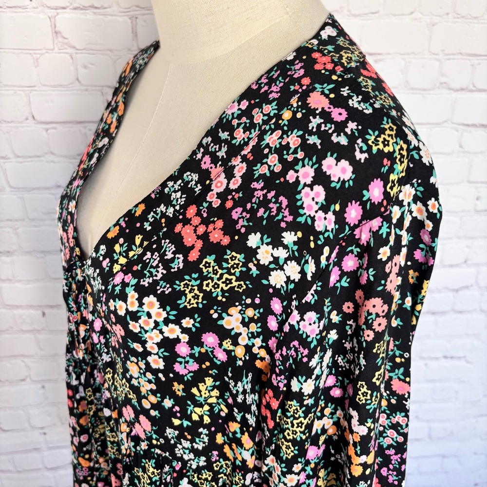 CHRISTIAN SIRIANO Boho 3/4 Sleeve Floral Tunic Top--EUC--M - Picture 3 of 16